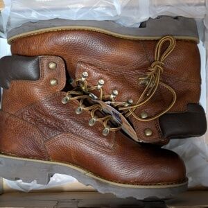 Red Wing Boots Iron Ranger Size 8D Copper Lace-up Boots for Men - BRAND NEW